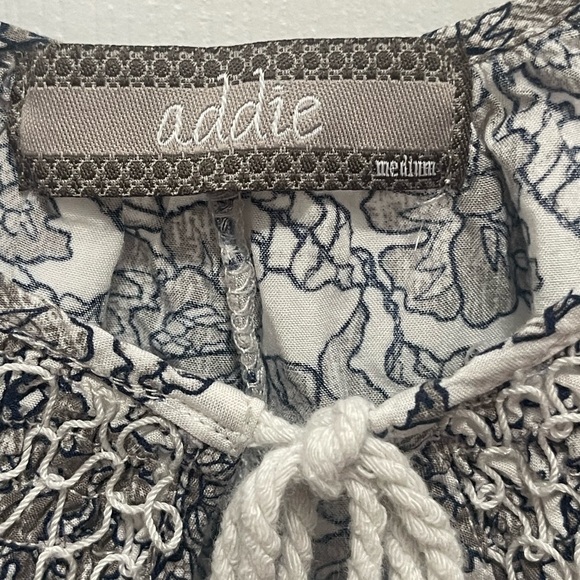 Addie top medium gray and white - Picture 7 of 9